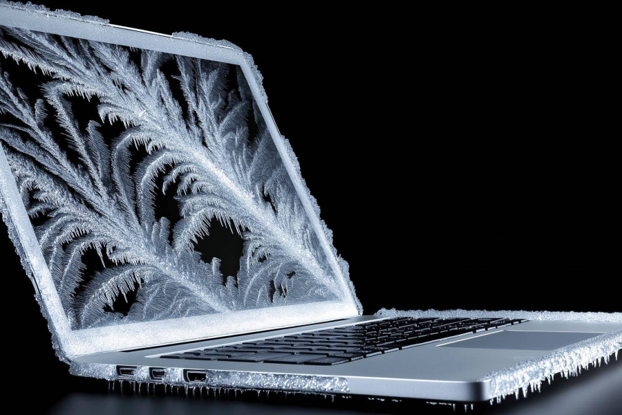 Co zrobić gdy laptop się zawiesza i jak szybko przywrócić jego działanie?